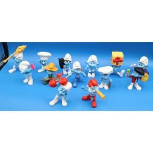 Lot of 13 Smurfs Figures Figurines Peyo Mc Donalds 2011